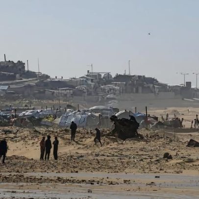 Seis mortos entre deslocados em Gaza sob chuva torrencial