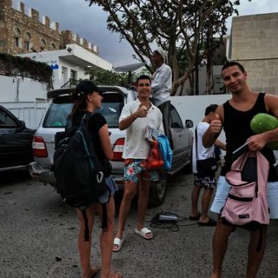 Turistas ficam presos em ilha remota do Iêmen após racha entre Arábia Saudita e Emirados
