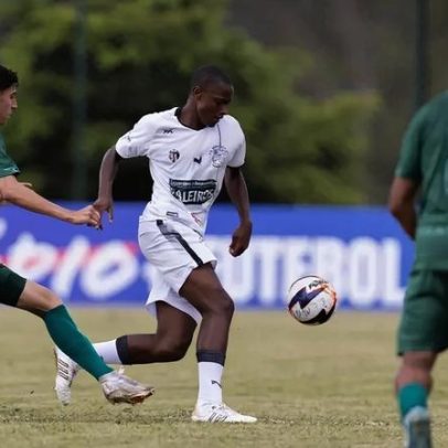 Coritiba é eliminado da Copinha após derrota para Meia Noite-SP