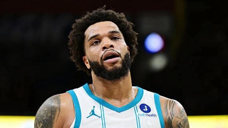 NBA Miles Bridges troca