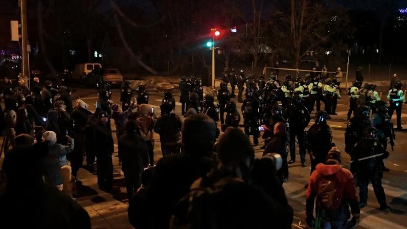 Protesto em Minneapolis, Minnesota, em 14 de janeiro de 2026. Foto: Octavio Jones/AFP