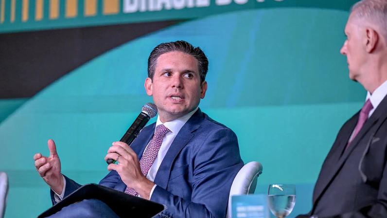 Presidente da Câmara, Hugo Motta, tenta retomar ainda neste ano o debate sobre o voto distrital misto (Foto: Douglas Gomes / CD Presidência)