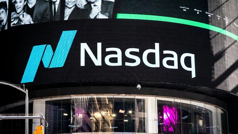 Painel da Nasdaq em Nova York: preservar valor exige esforço constante (foto: SOPA Images / GettyImages)