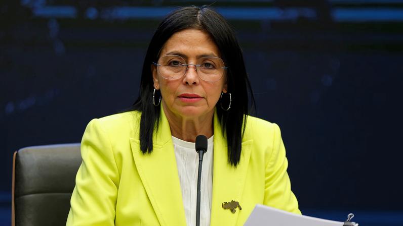 Presidente interino da Venezuela busca cooperação com governo dos EUA