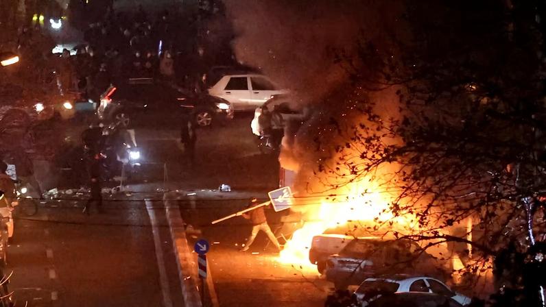 Deputado iraniano alerta maior instabilidade e cobra atender às queixas