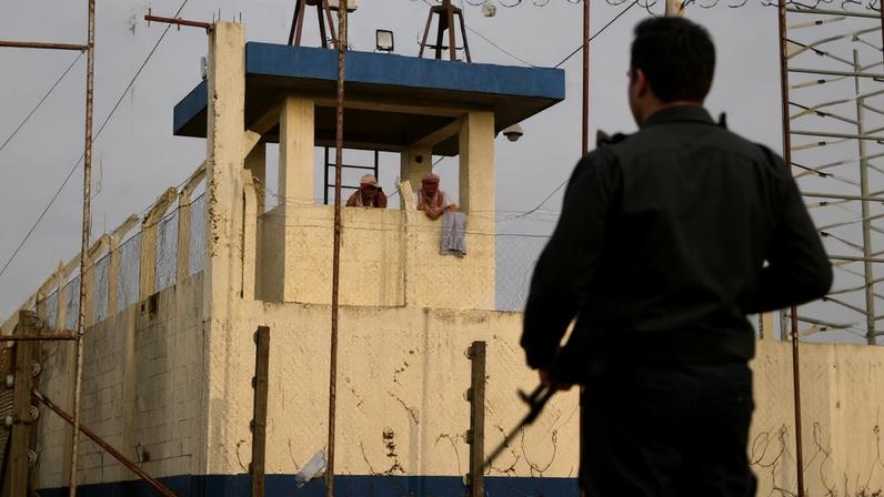 Guatemala inmates riot at three prisons, take hostages, officials say