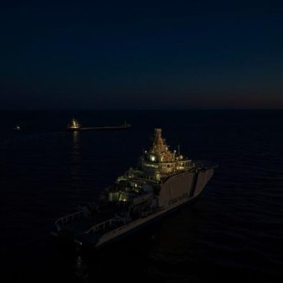 Polícia finlandesa libera navio ligado à Rússia em caso de sabotagem de cabos