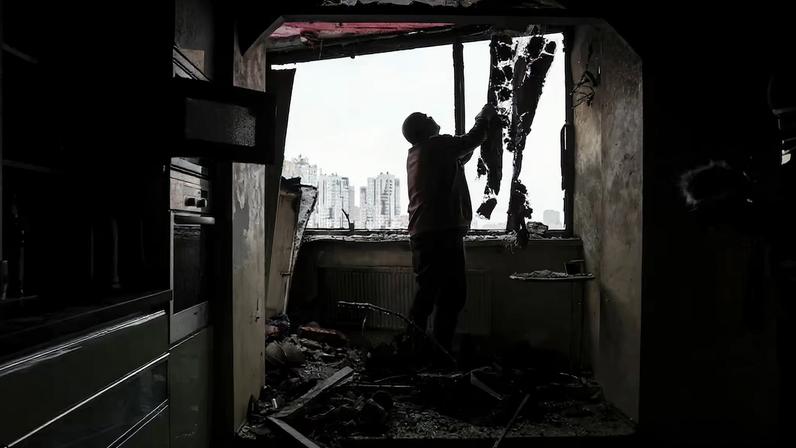 Russian missile and drone strike in Kyiv
