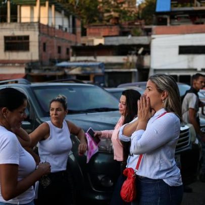 Famílias aguardam libertação de prisioneiros na Venezuela; apenas nove soltos