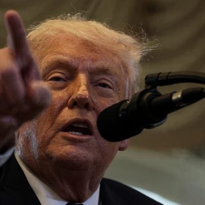 Um ano após retorno, Trump usa poder executivo com poucas restrições