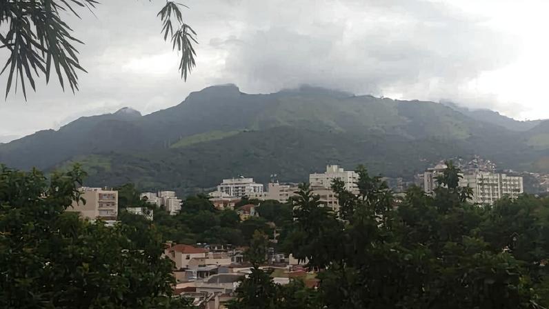Passagem de frente fria e chuva de ZCAS baixaram muito a temperatura em todo o RJ (Foto: Rio de Janeiro, RJ, Daniel Orlandi)