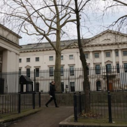 A aposta da embaixada britânica na China revela mudanças no Ocidente dividido