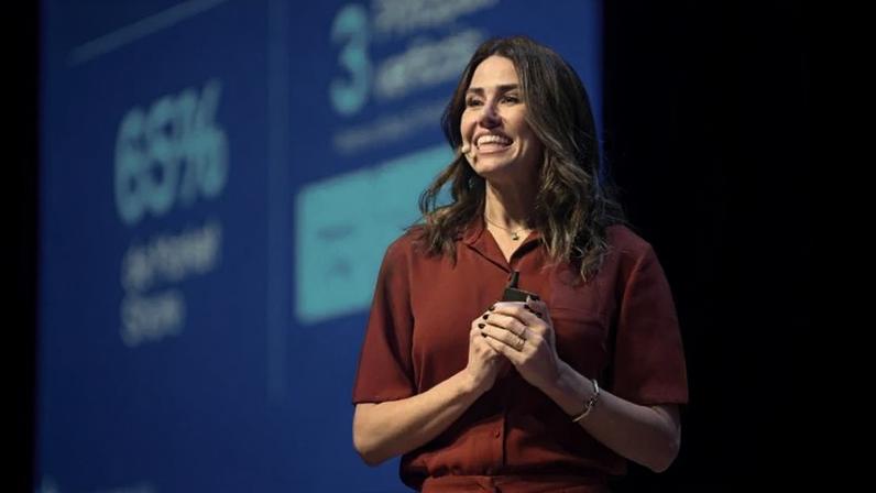 Renata Altemari: "Estamos vivendo o momento em que a IA deixa de ser uma ferramenta de consulta para se tornar um braço executor da estratégia,"
