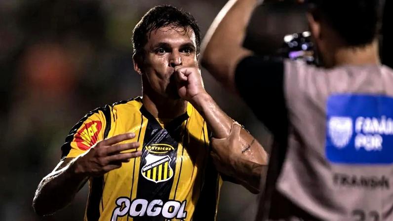 Robson, atacante do Novorizontino que já fez oito gols no Palmeiras