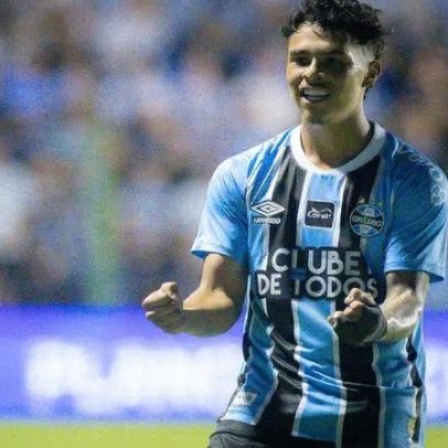 Grêmio renova com promessa da base e define multa rescisória