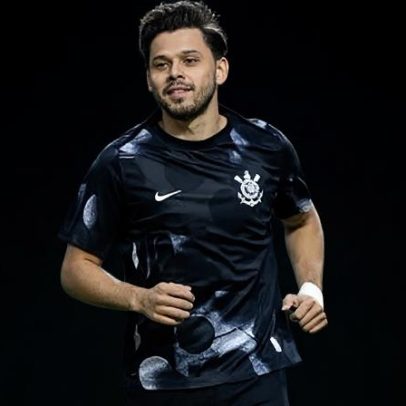 Corinthians homenageia Romero na estreia do Paulistão