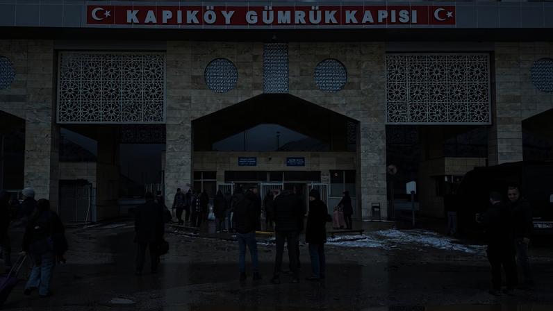 Iranianos chegam à Turquia pela fronteira enquanto repressão persiste