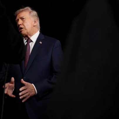 Trump afirma planeja conversar com o Irã