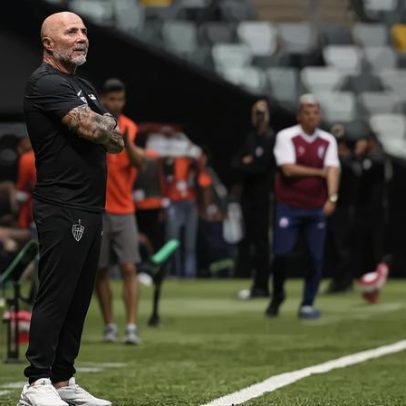 Sampaoli afirma ser sua responsabilidade a chegada de reforços ao Atlético-MG