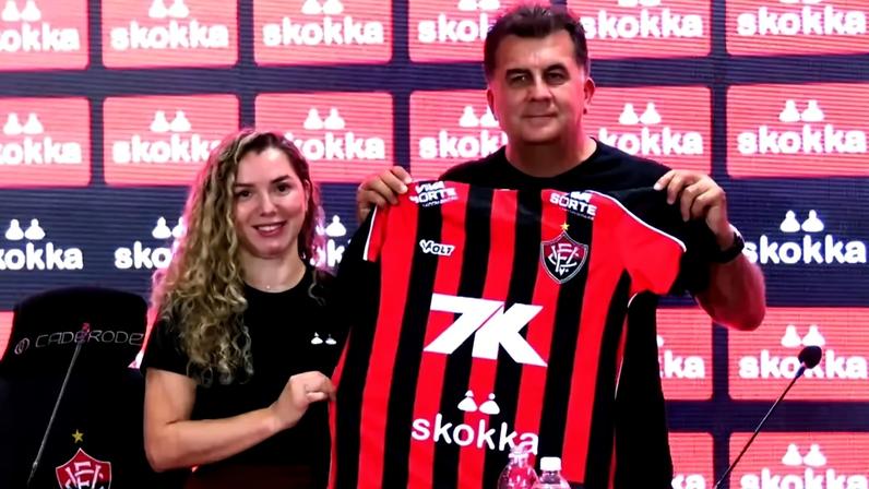 Presidente do Vitória anuncia mais um patrocínio de site de acompanhantes (Foto: reprodução / TV Vitória)