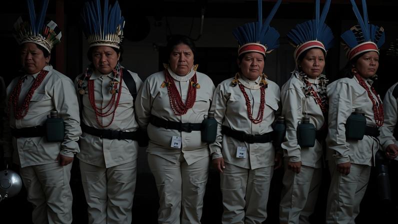 Mulheres indígenas comandam brigada de combate a incêndios no Cerrado brasileiro