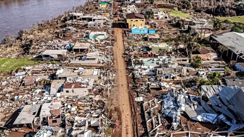 Neighborhood affected by floods in Arroio do Meio, Rio Grande do Sul, Brazil. Image courtesy of Ricardo Stuckert/Brazil federal government.
