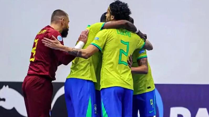 Seleção Brasileira de futsal contra a Bolívia na Copa América de futsal 2026 (Foto: Divulgação / Conmebol)