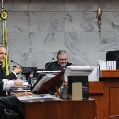 TSE abre consulta sobre regras que podem ampliar censura