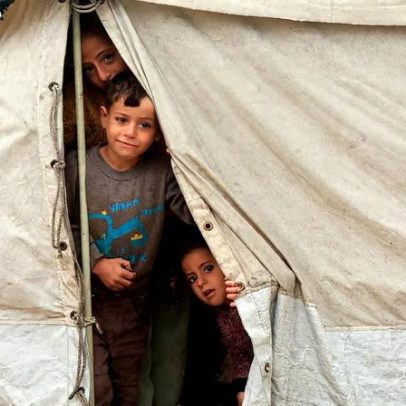 Materiais escolares entram em Gaza após dois anos de bloqueio, diz agência da ONU