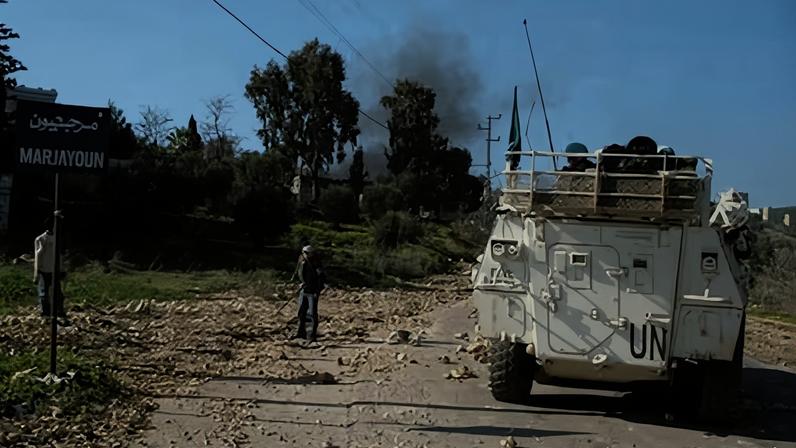 Tanques israelenses disparam contra patrulha de cascos azuis espanhóis no Líbano