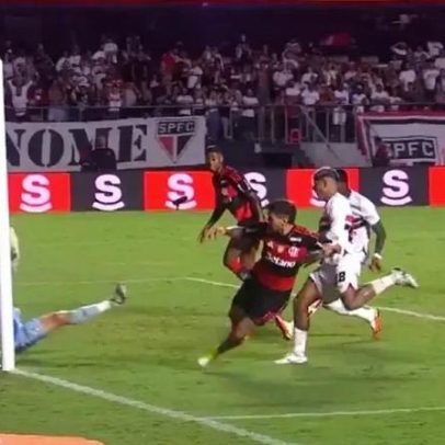 Análise do VAR sobre pênalti em Arrascaeta no São Paulo x Flamengo