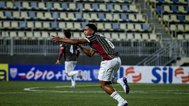 Vagno comemora seu gol pelo Fluminense na Copinha (Foto: Leonardo Brasl/FFC)