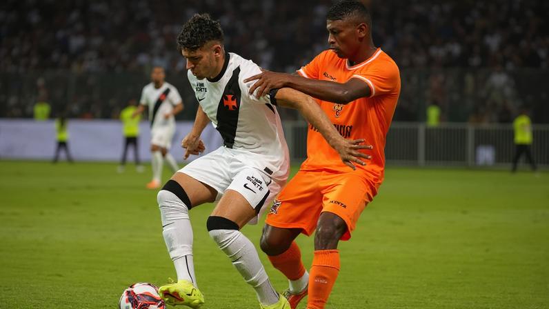 Vasco e Nova Iguaçu se enfrentam em São Januário pelo Campeonato Carioca (Foto: Affonso Andrade/Agência F8/Gazeta Press)