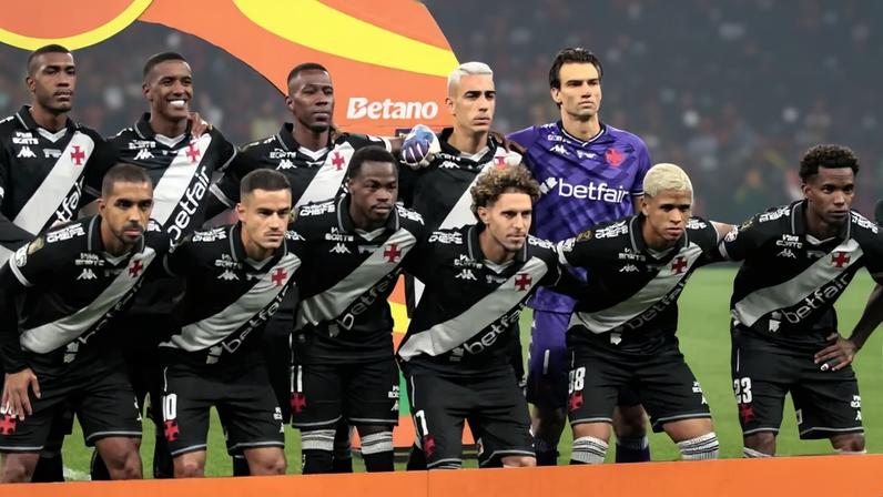 Time posado do Vasco, durante partida de ida entre Corinthians e Vasco, valida pela final da Copa do Brasil 2025
