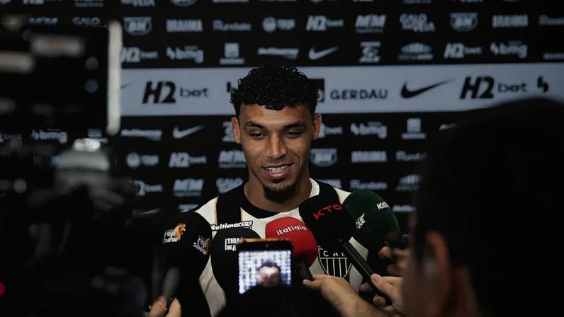 Victor Hugo fala sobre Sampaoli (Foto: Pedro Souza / Atlético)