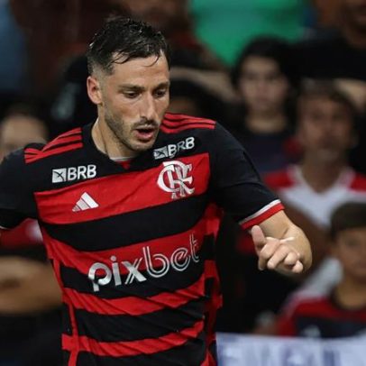 Flamengo oficializa empréstimo de Viña ao River Plate
