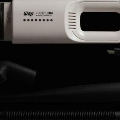 Aspirador de mão mostra versatilidade, da mesa ao carro