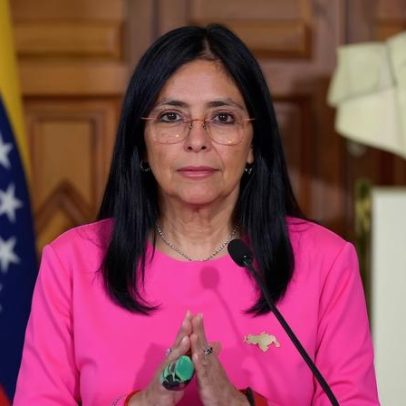 Quem é Delcy Rodríguez, a presidenta interina da Venezuela, apelidada de 'tsarina'