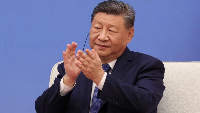 Chinese President Xi Jinping applauds during the 7th formal meeting of the Franco-Chinese Business Council in Beijing, China, on December 4, 2025. LUDOVIC MARIN/Pool via REUTERS/File Photo