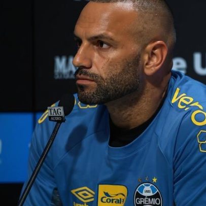 Weverton comenta ambição no Grêmio e cita Fábio como exemplo