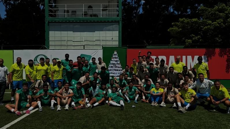 Elenco do Palmeiras durante preparação para a Copinha (Foto: Reprodução)