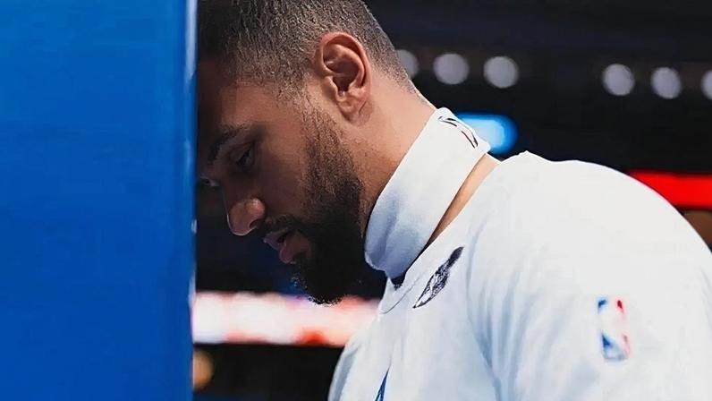 Jalen Suggs e seu ritual com a faixa no pescoço (Foto: Reprodução/Instagram)