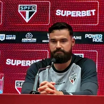 Carlos Coronel comenta disputa de posição no São Paulo e relação com Bobadilla