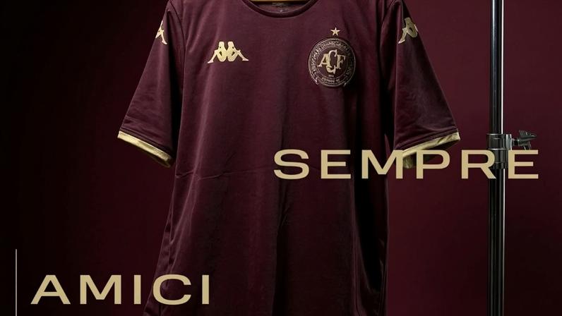 Chapecoense lança camisa de goleiro em homenagem ao Torino (Foto: Divulgação)