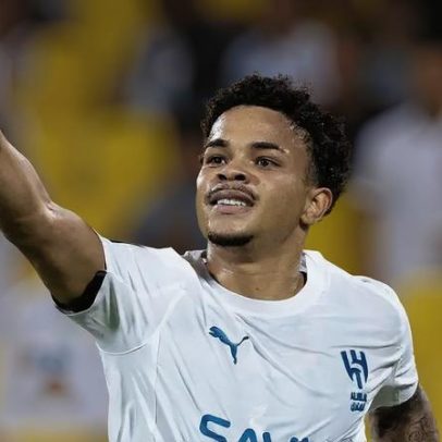 Corinthians avança com empréstimo de Kaio César