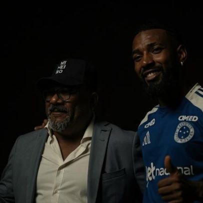 Gerson se emociona ao falar de seu pai durante apresentação no Cruzeiro