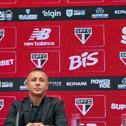 Rafinha explica cargo de gerente e comenta fala de Crespo