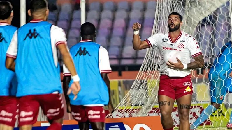 PK marcou duas vezes para o Bangu (Foto: João Gama/Bangu)