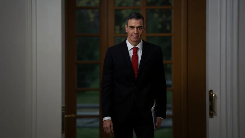 Spain's Prime Minister Pedro Sanchez arrives for a year-end balance news briefing at Moncloa Palace in Madrid