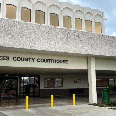 Policial de Uvalde absolvido por colocar criança em risco no tiroteio escolar do Texas